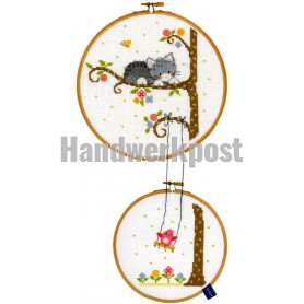 borduurpakket poes met vogel op schommel (incl. borduurring)