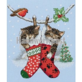 borduurpakket poezen bungelend in kerstsok