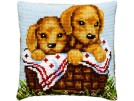 kruissteekkussen golden retriever pups in mand