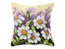 kruissteekkussen margrieten met bloemen